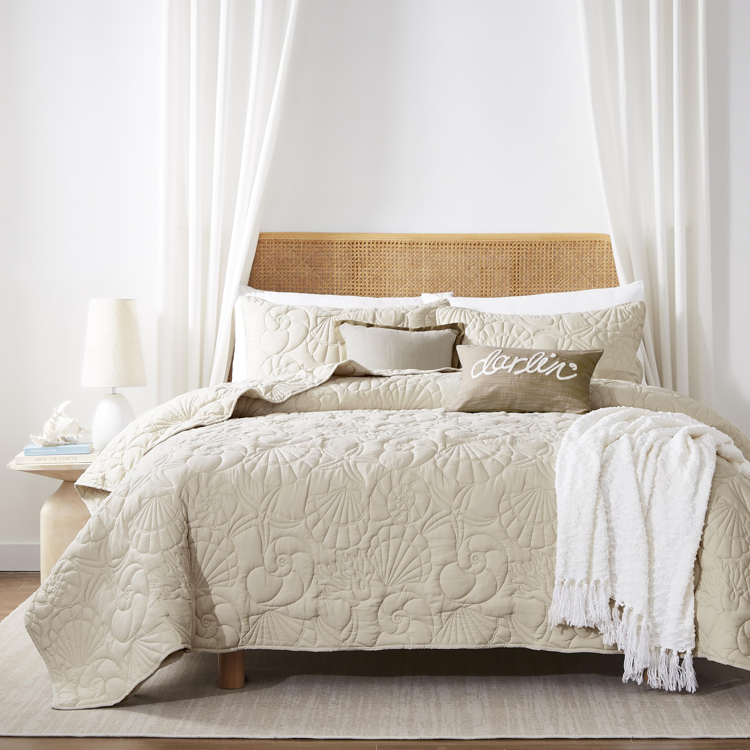 Wdcozy Coastal Beach Beige Queen Size Quilt Bedding Sets, Nautical Tropical Ocean Bedspread, Scallop Seashell Soft Coverlet, Lig